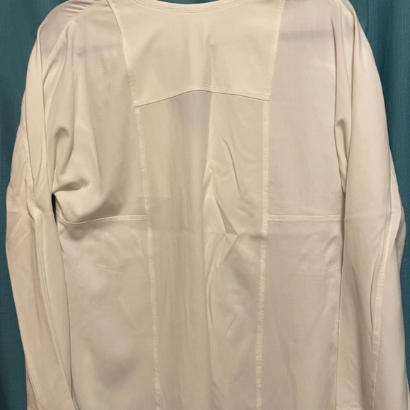 Vince Cream Blouse - Picture 2 of 6